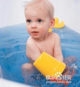 怎样做，才能让宝宝爱上洗澡？