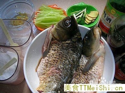 清蒸鱼怎样做？