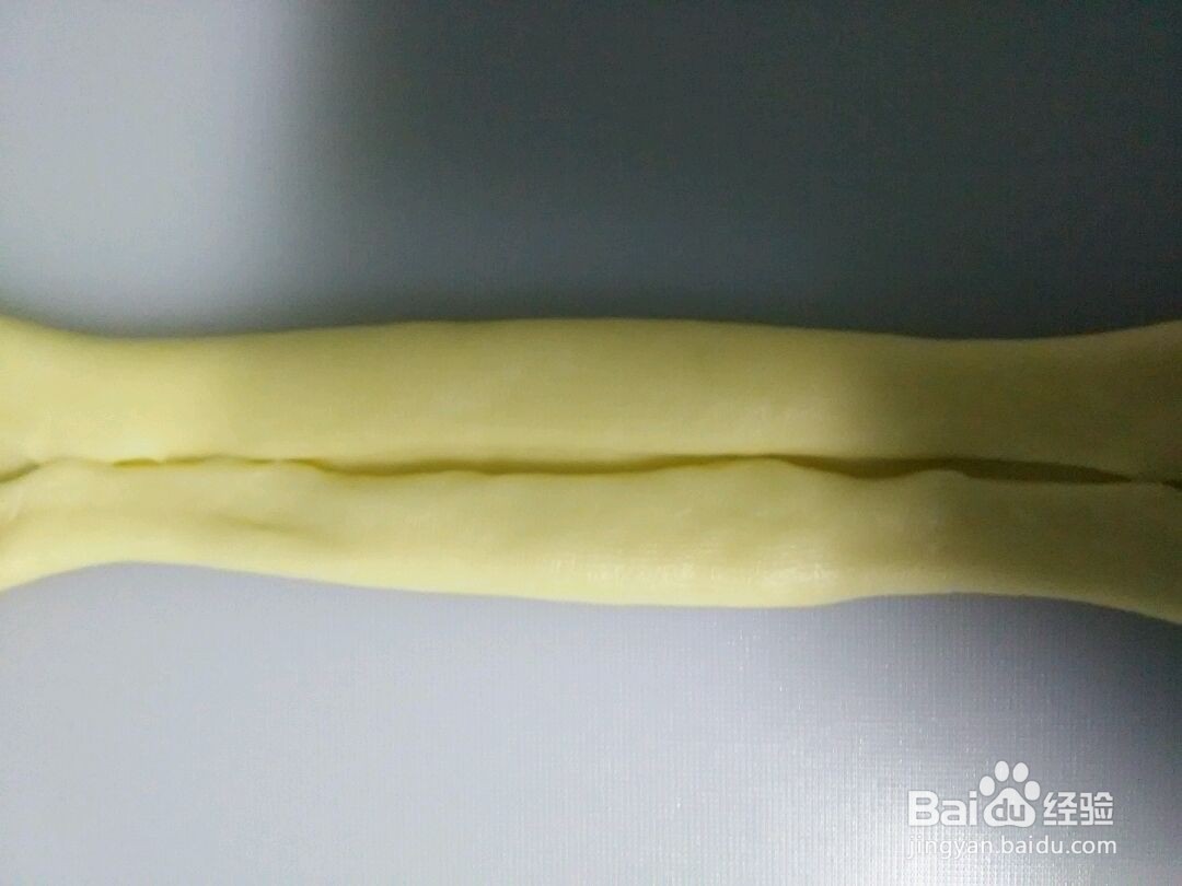 奶香小面包的做法