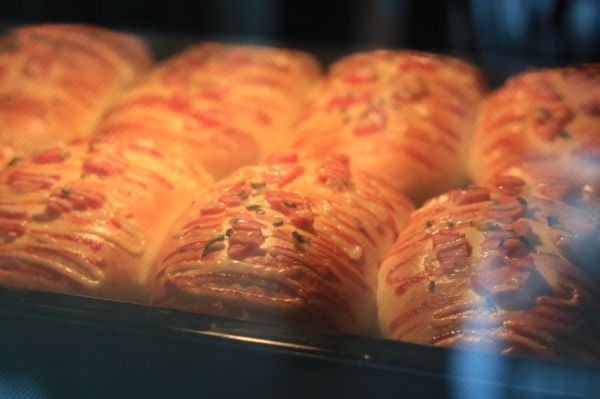 火腿沙拉早餐面包