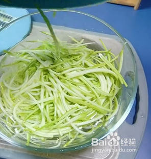 如何做清爽凉拌西葫芦？