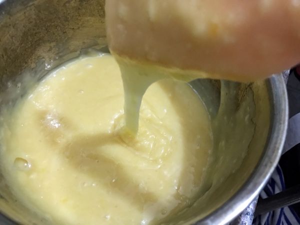 百香果杏仁妙芙蛋糕