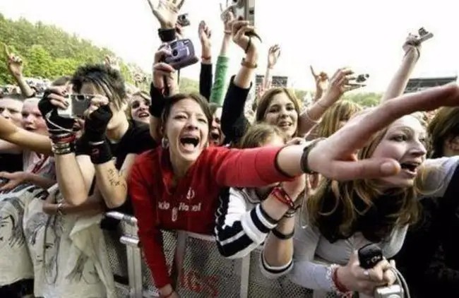 盲目追星算不算泛娱乐化