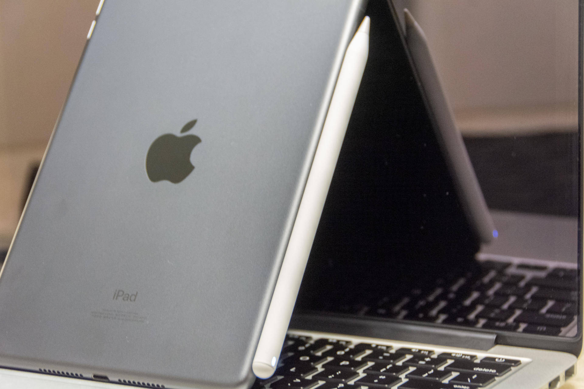 电容笔和Apple pencil的区别平替电容笔推荐