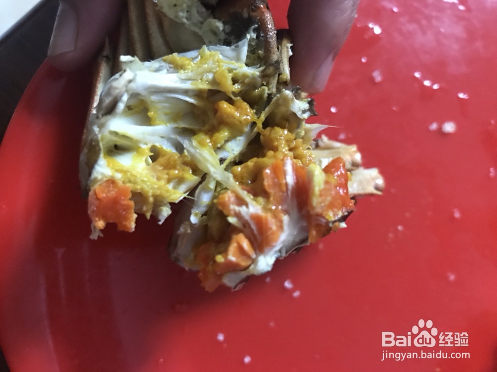 细腻美味的盐焗大闸蟹