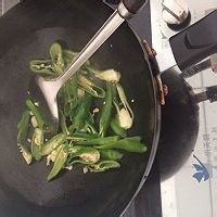 青椒南瓜花怎么做