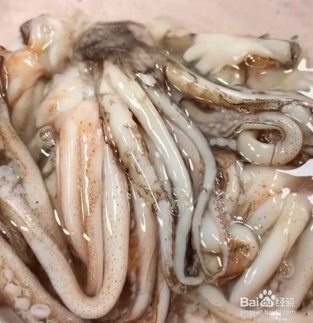 烧烤味炒鱿鱼须的做法