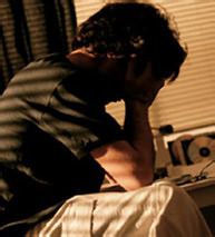 如何解决早上面部浮肿问题