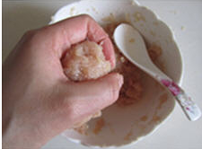 创意草菇焖鸡丸