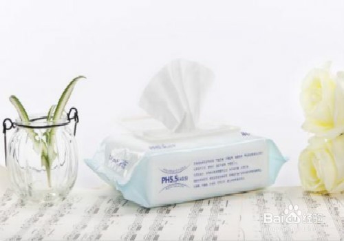 周末带小宝宝外出玩耍,需要带什么物品?