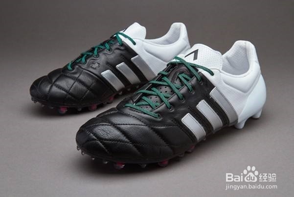 如何保养足球鞋？
