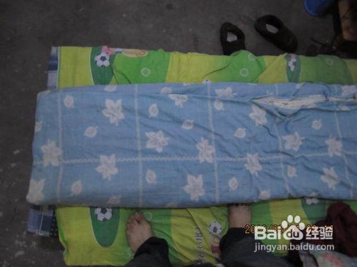 怎样把被子叠成豆腐块