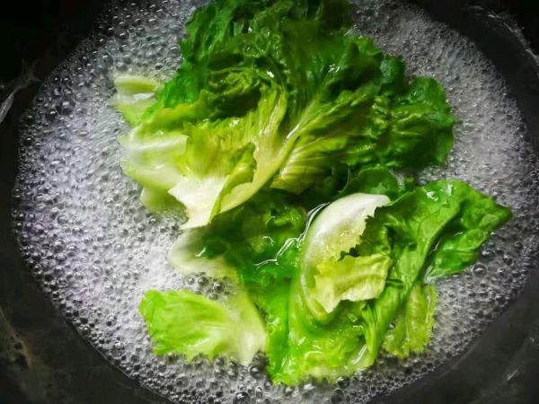 麻辣卤汤牛肉面