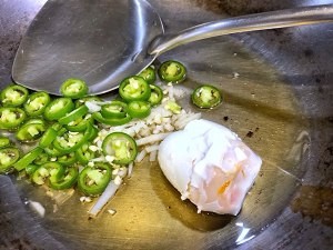 怎么自制咸蛋黄炒竹筒白菜