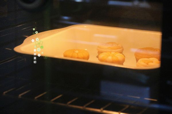 和果子板栗蓉桃山