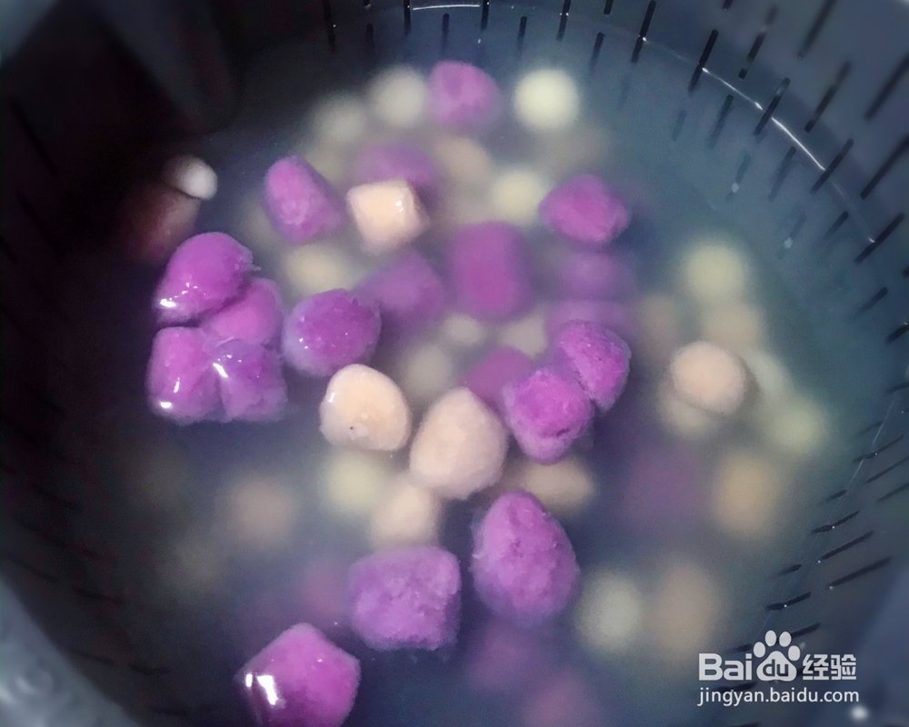 心心念念的银耳芋圆汤