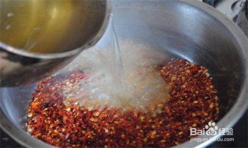 拌凉皮的辣椒油如何制作比较好?