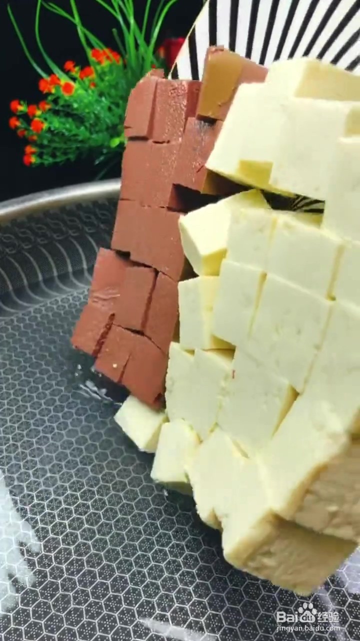 如何制作鸭血豆腐