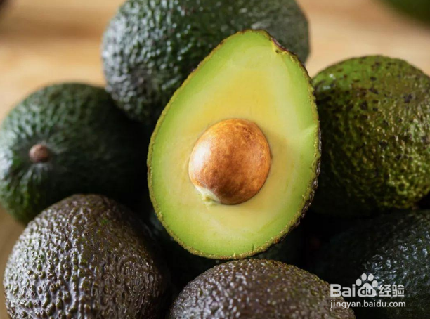 牛油果怎么看熟不熟