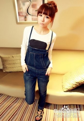 穿什么样牛仔裤最好看,既能塑造美腿又时尚百搭