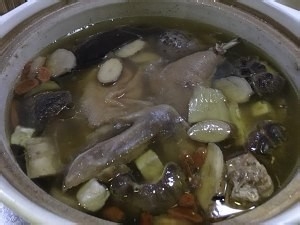 怎么做花菇母鸡汤的攻略/步骤