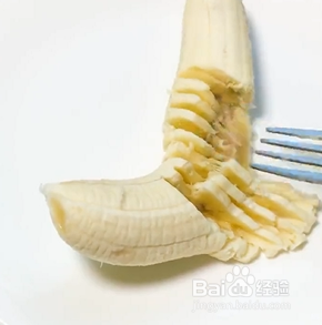 如何自制爆浆香蕉芝士煎饼？