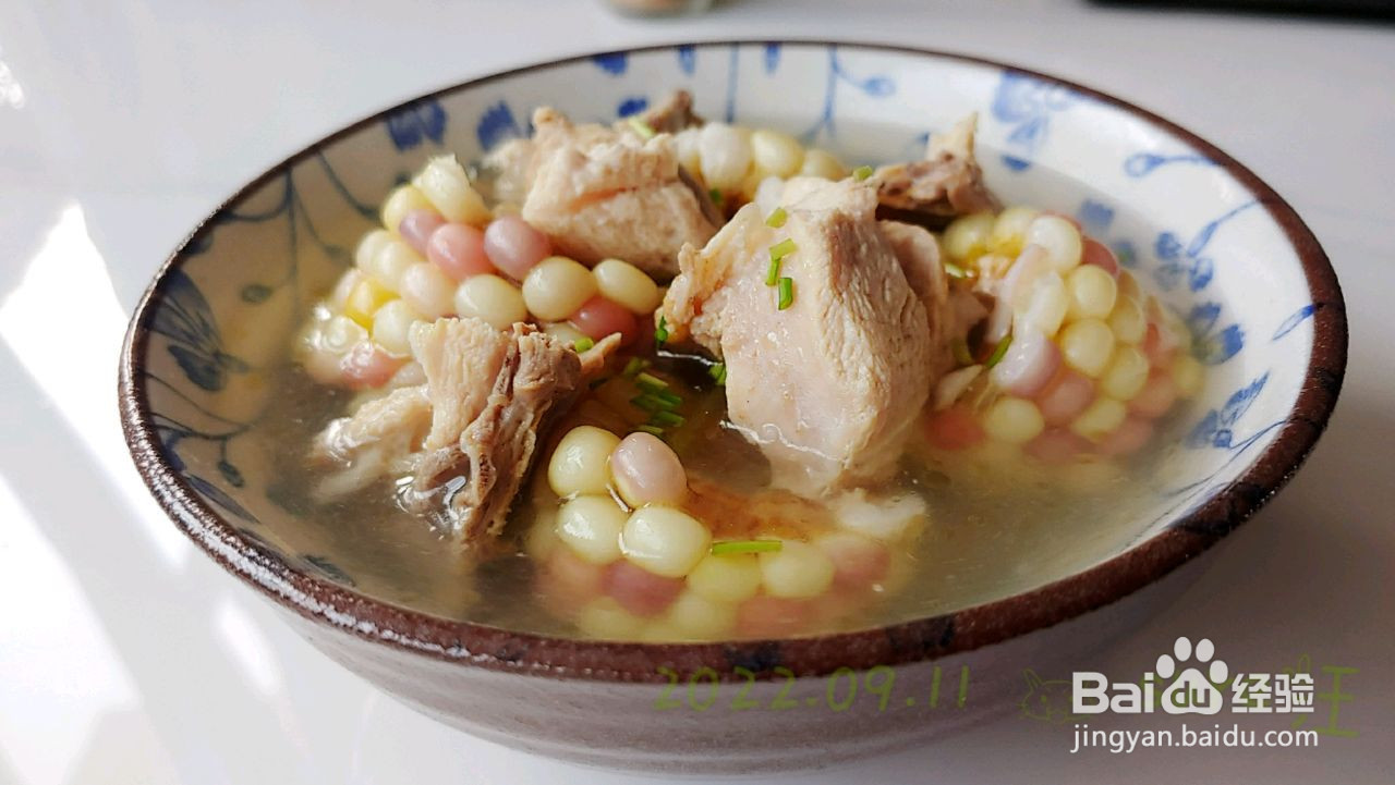 清炖玉米鸡骨汤的做法