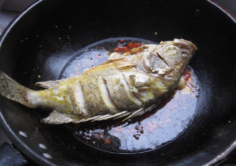 黄山的臭桂鱼是怎么做的