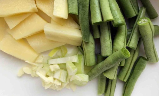 家常豆角焖面如何烹饪才会更加美味