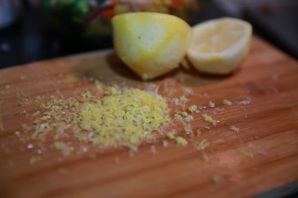 香柠煎三文鱼配美味沙拉