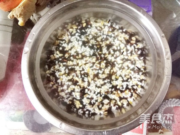 红枣莲子养生粥