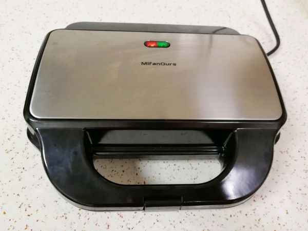 芝麻黄金馒头片