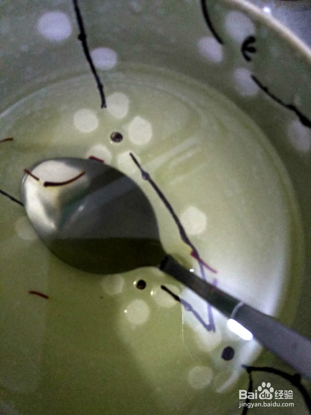 如何鉴别真假藏红花