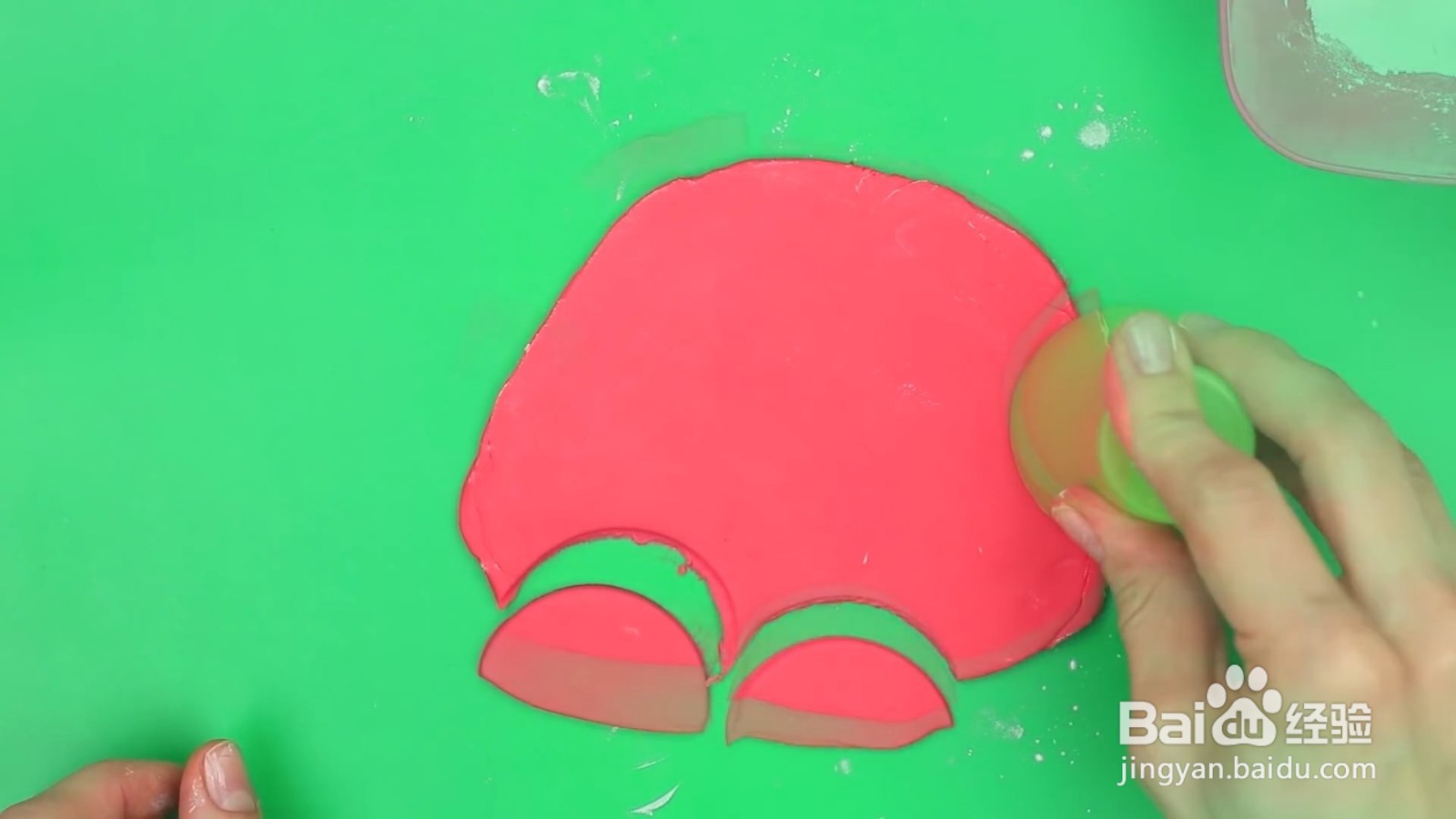 如何用蛋糕制作汉堡