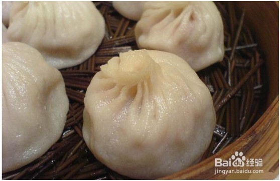体验当地美食,享受包子美味