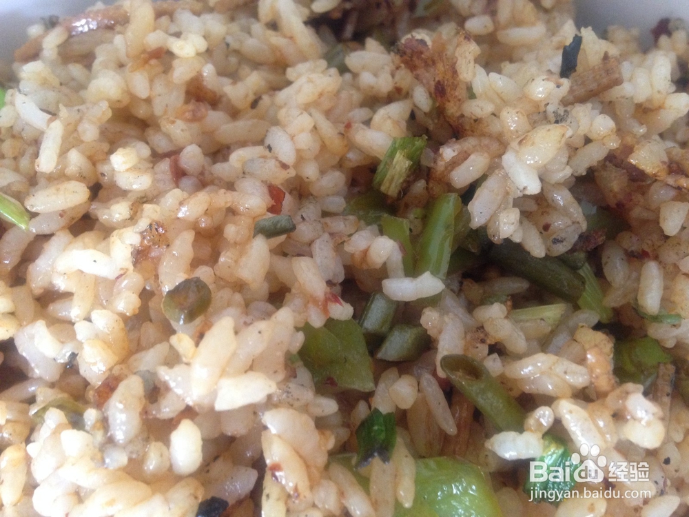 酸豆角炒米饭的做法