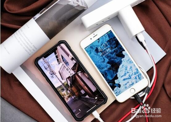 轻便携带超级快速充电倍思30WPPS双口快充充电器