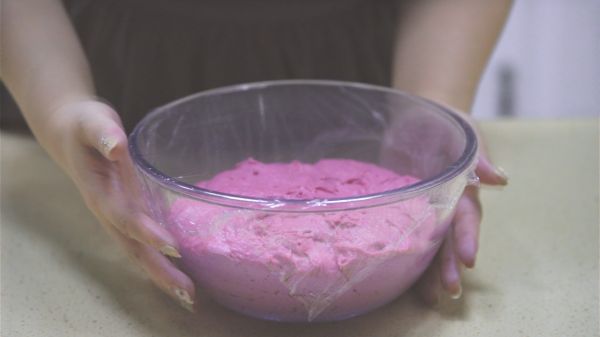 乳酪火龙果软欧包