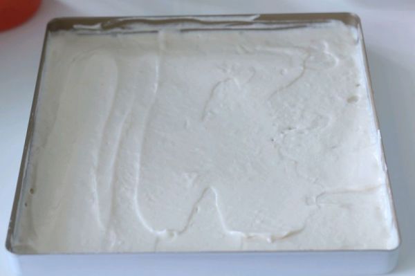 红茶棉花糖脆片慕斯