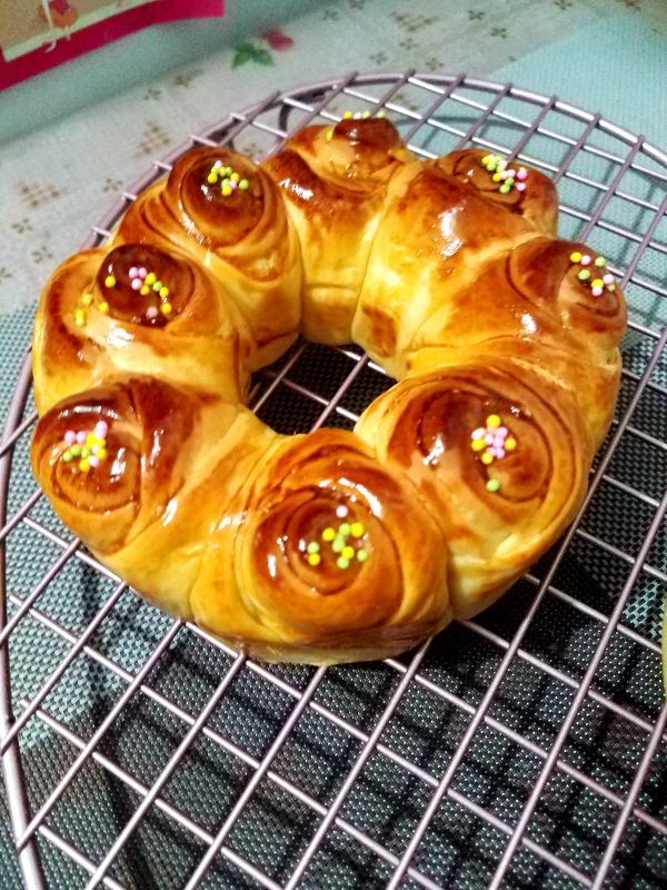 玫瑰花花环面包