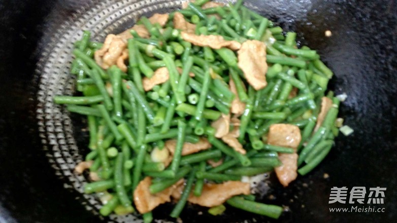 肉炒豇豆的做法