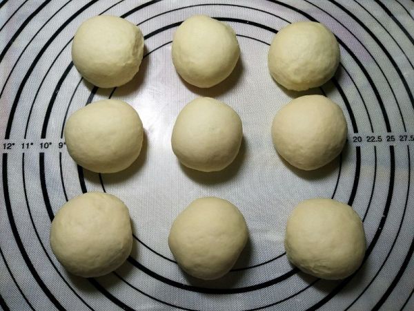 熔岩芝士小面包