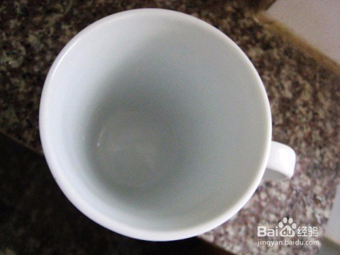 茶杯里有茶渍怎么办