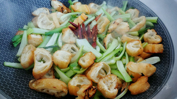 椒香油条炒油菜