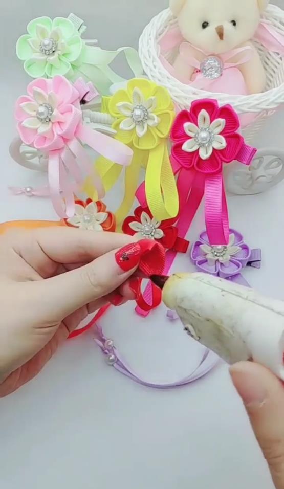 太阳花发饰怎么做?