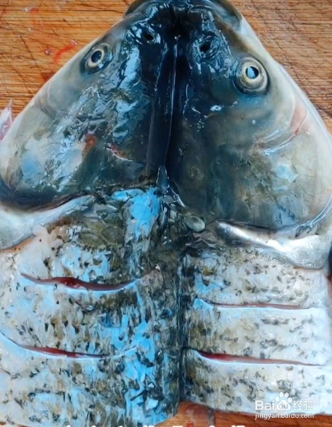 双椒鱼头的做法