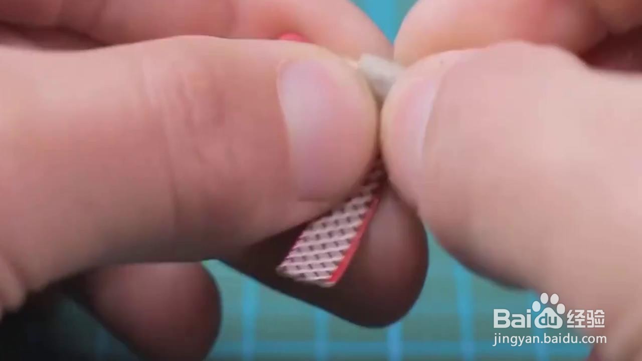 如何改造注射器使火柴快速点燃？