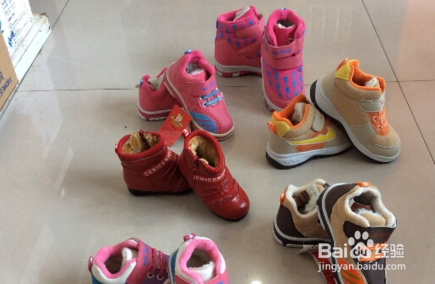 如何为宝宝挑选合适的鞋子?