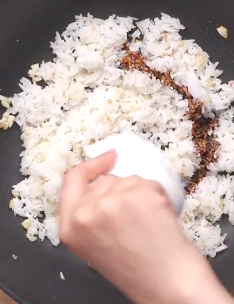 剩的白米饭怎么做好吃