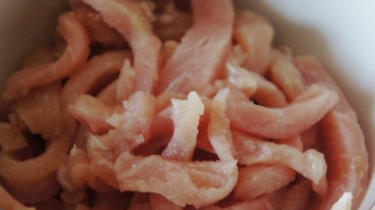 如何制作黑椒肉丝意面